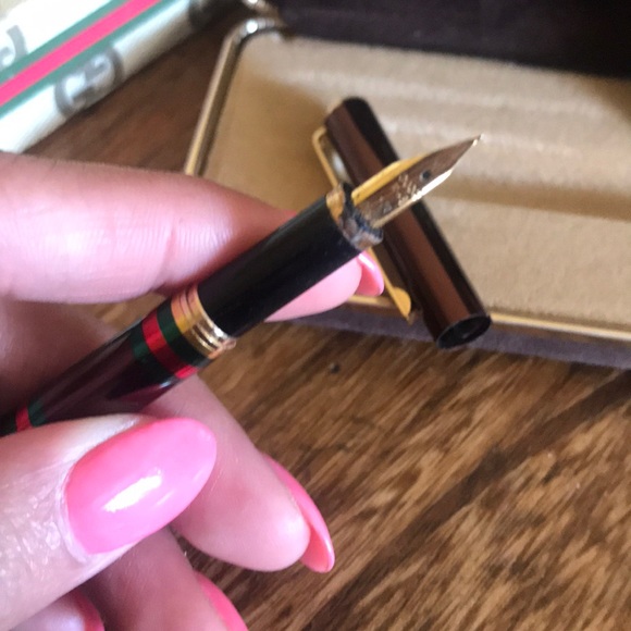 Rare Vintage Gucci Fountain Pen - Picture 2 of 4